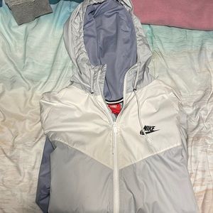 Nike zip up wind/rain jacket